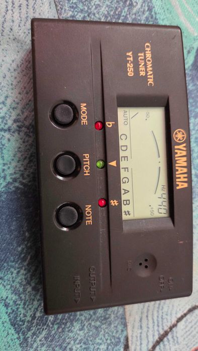 Yamaha Chromatic Tuner YT-250 Instrument Tuner Auto Tuning Output Jack