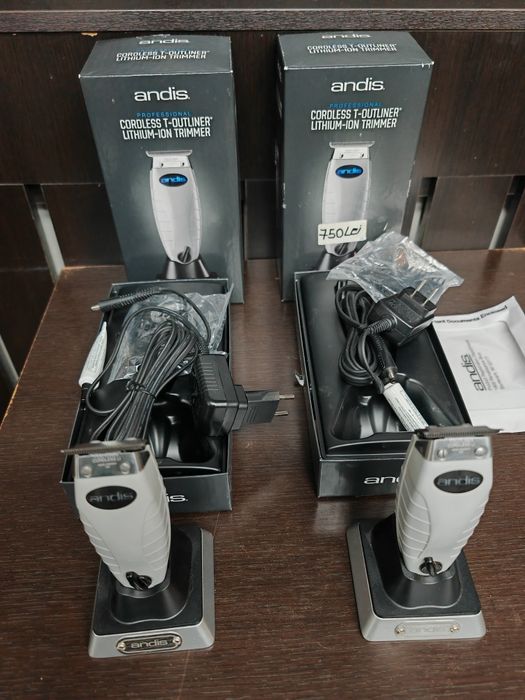 Mașini de tuns Andis T-otliner fără fir
CORDLESS T-OUTLINER 
LITHIUM-I