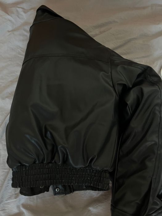 Яке от кожа H&M!