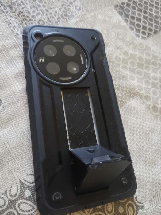 Oneplus 12 , 1T,ram 24 gb