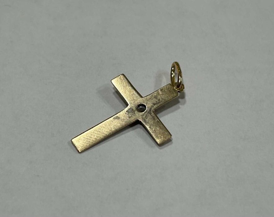 Златен кръст 14 К 585 / 0,90гр.