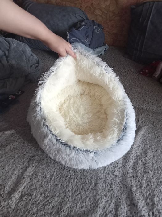 Лежанка для кошек и собак