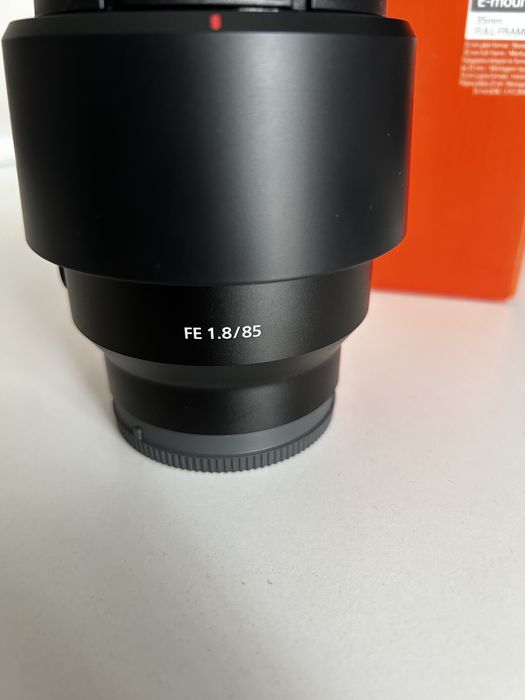 Sony 85mm 1.8 FE