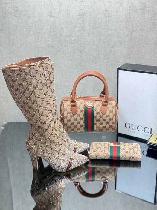 Încălțăminte dama la set