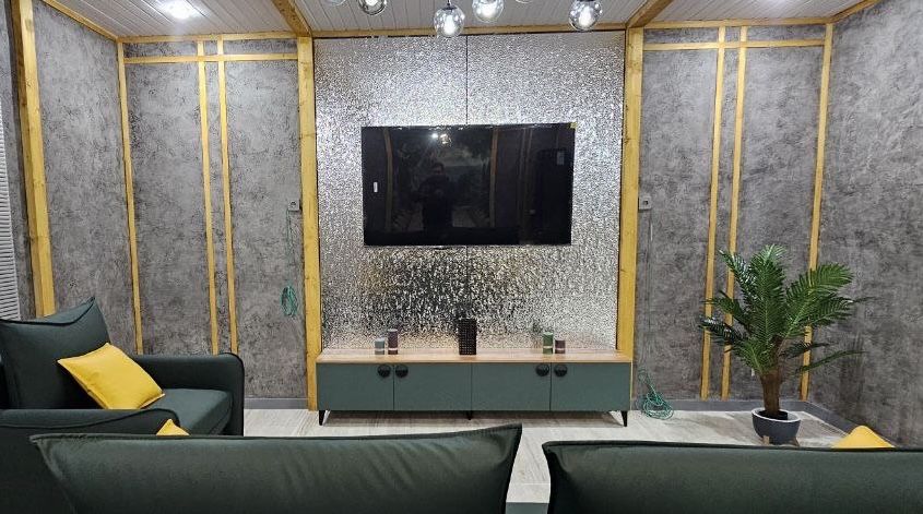 Продам телевизор SAMSUNG диагональ 123см Работает отлично