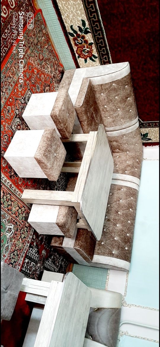Mebel yumshoq ugaloklar