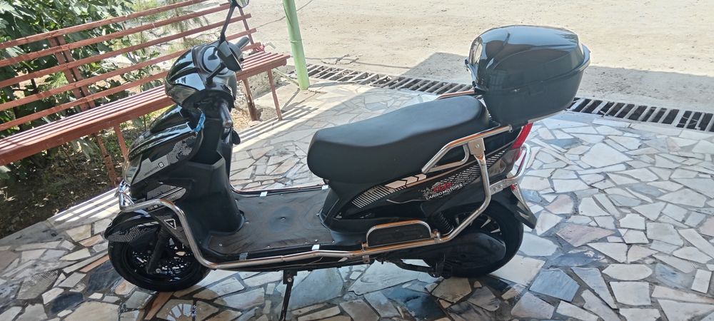 Skuter sotiladi holati ideal
