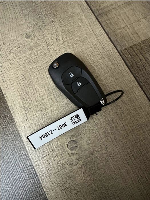 Tracker 1 авто ключ,  пульт GM оригинал