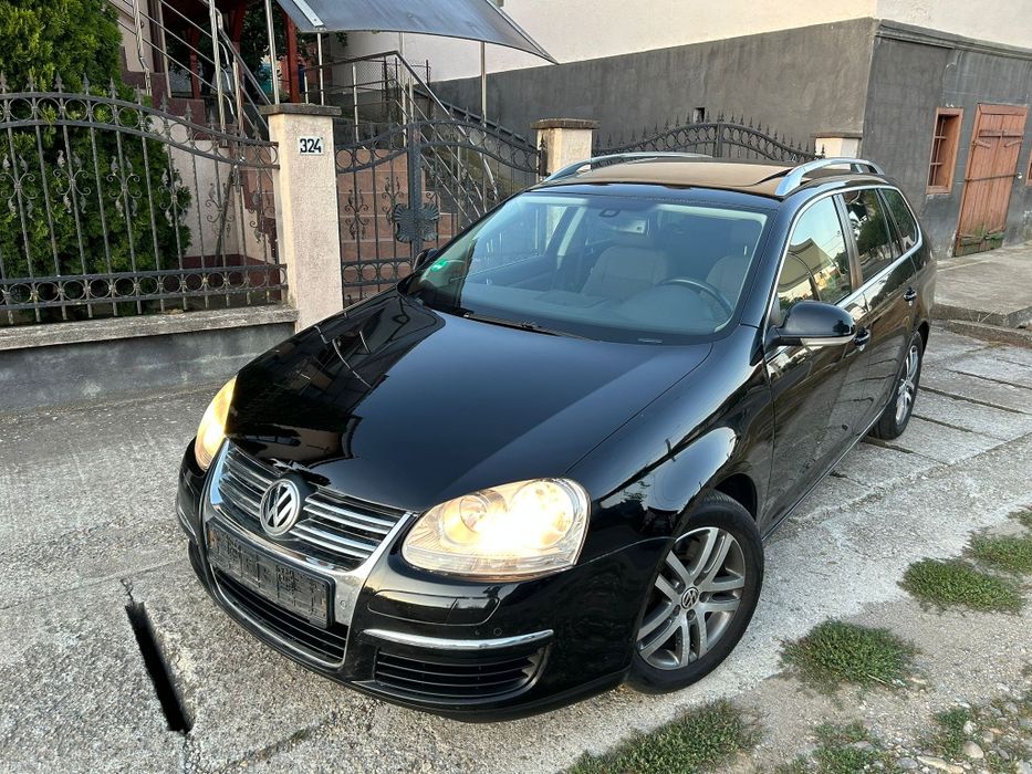 Vw Golf V SportLine Panoramic, 2009, 2.0 TDI, Carte Service, multe dot