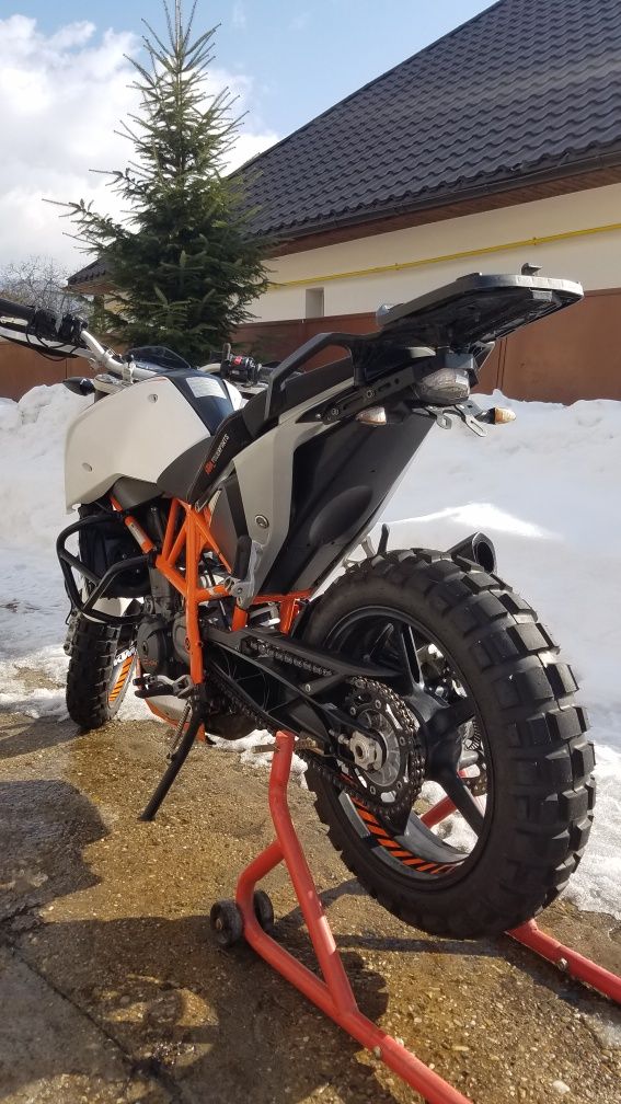 Ktm duke 690cc KTM duke