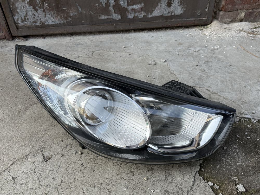 Десен фар за Hyundai IX35/Хюндай ИХ35