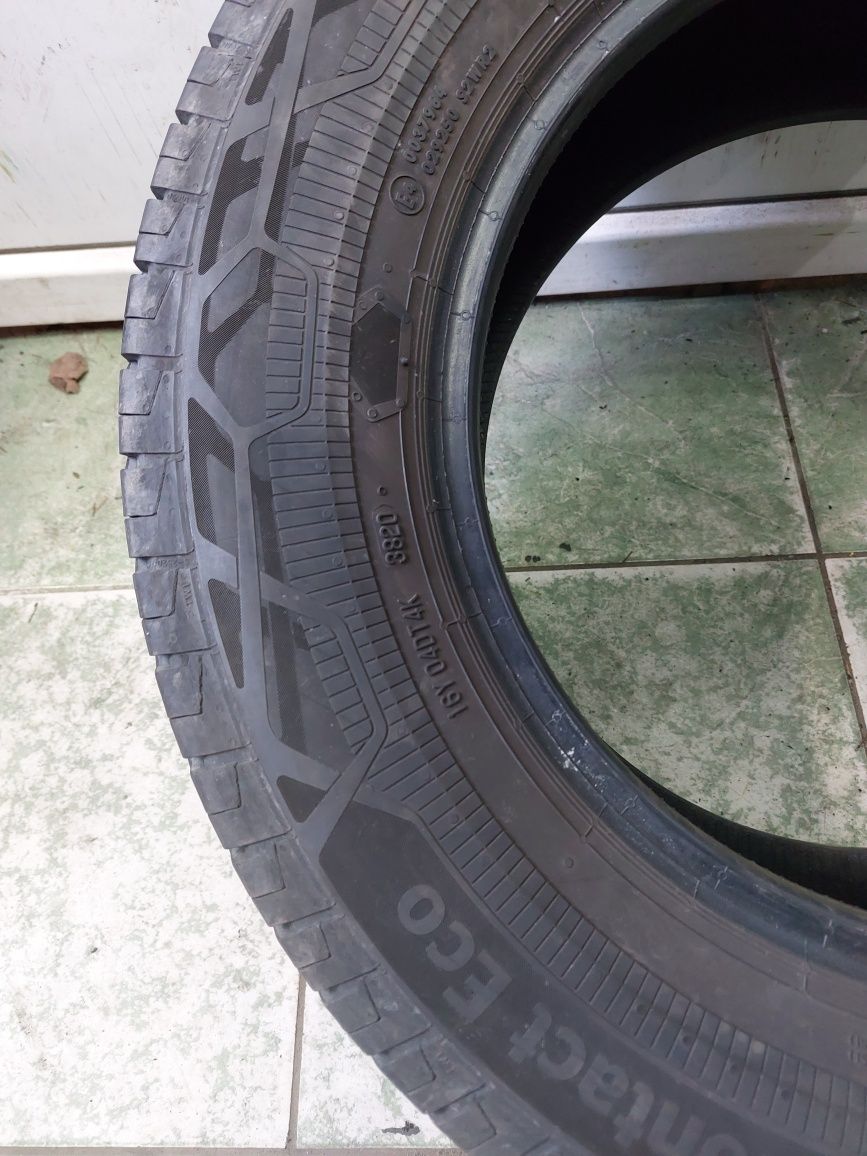 2 anvelope 215/65 R15 C Continental dot 2020