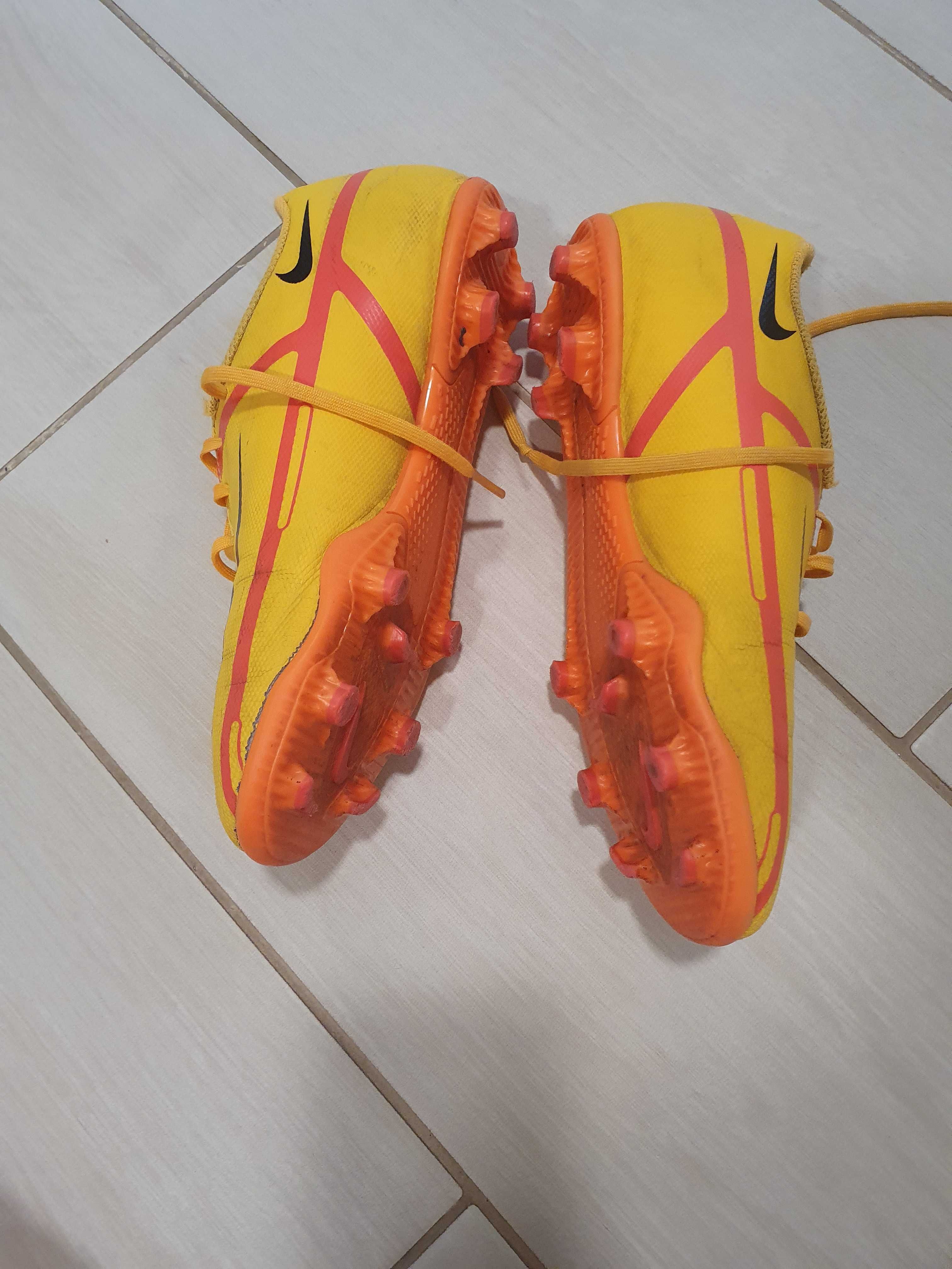 Ghete fotbal copii Nike Phantom 36 5