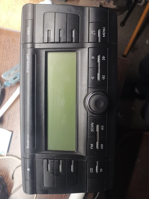 Radio mp3 skoda octavia 2