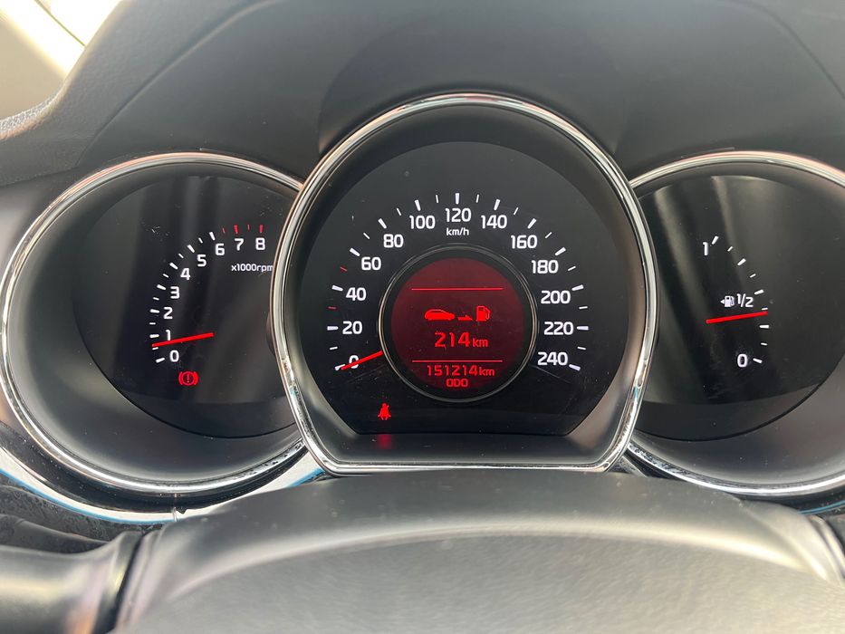 Kia Ceed 2015 • 1.6 Benzină  • 151k km • Stare foarte buna