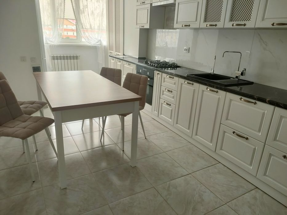 Сдам 2 к.кв в центре Батыс-2