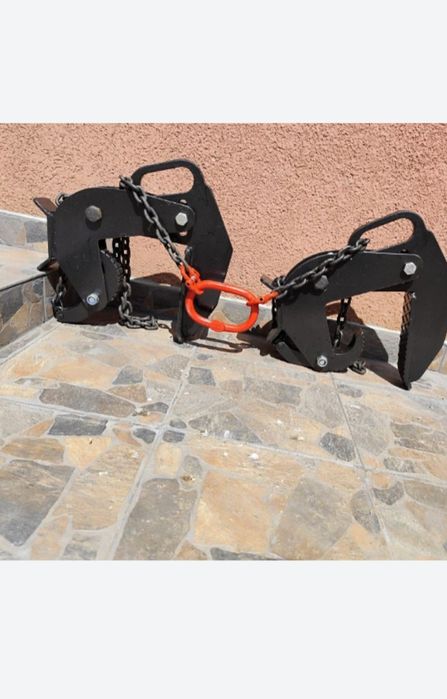 Vând clești de ridicat tuburi de beton pentru canalizare