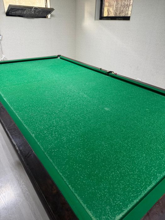 Продается большой бильярдный стол