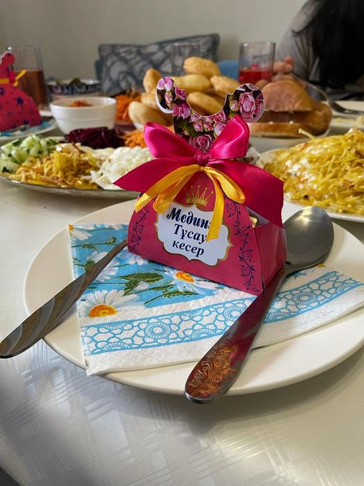 Тойбастар, комплименты гостям