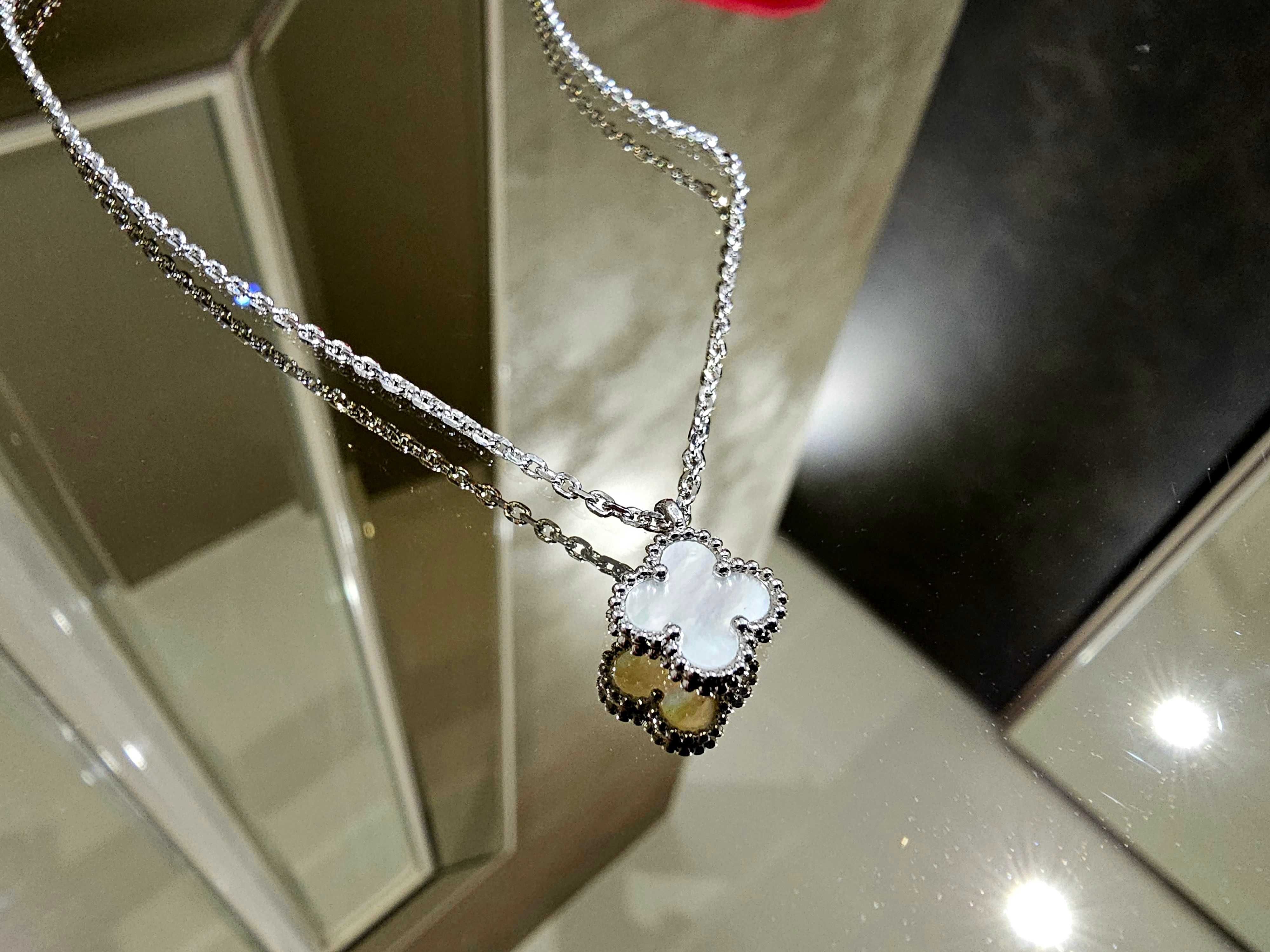 Van Cleef & Arpels VCA Silver Mother Pearl Sweet Alhambra Дамско Колие