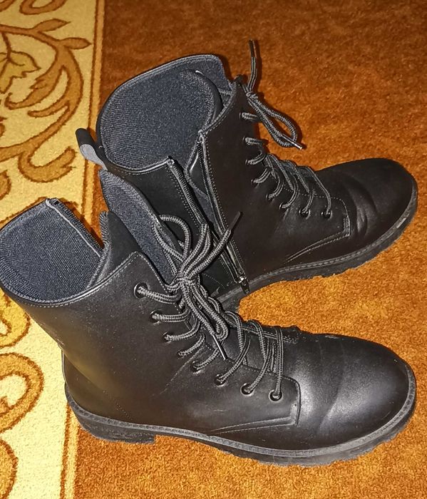 Дамски кожени боти