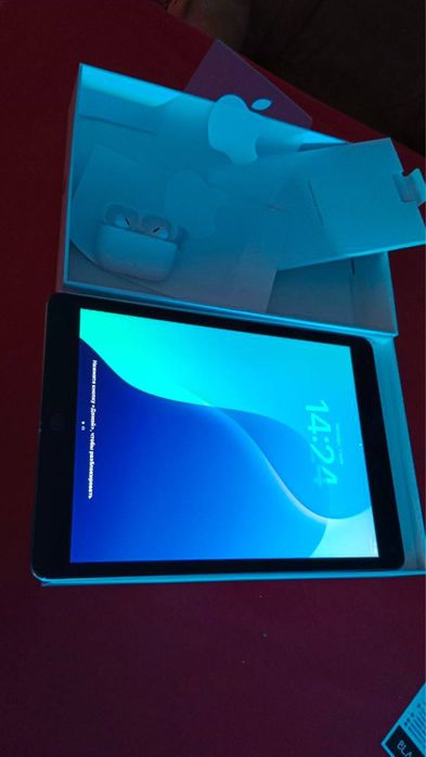 Apple Ipad 9  64 gb