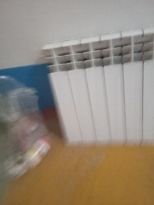Радиатор  срочно целый