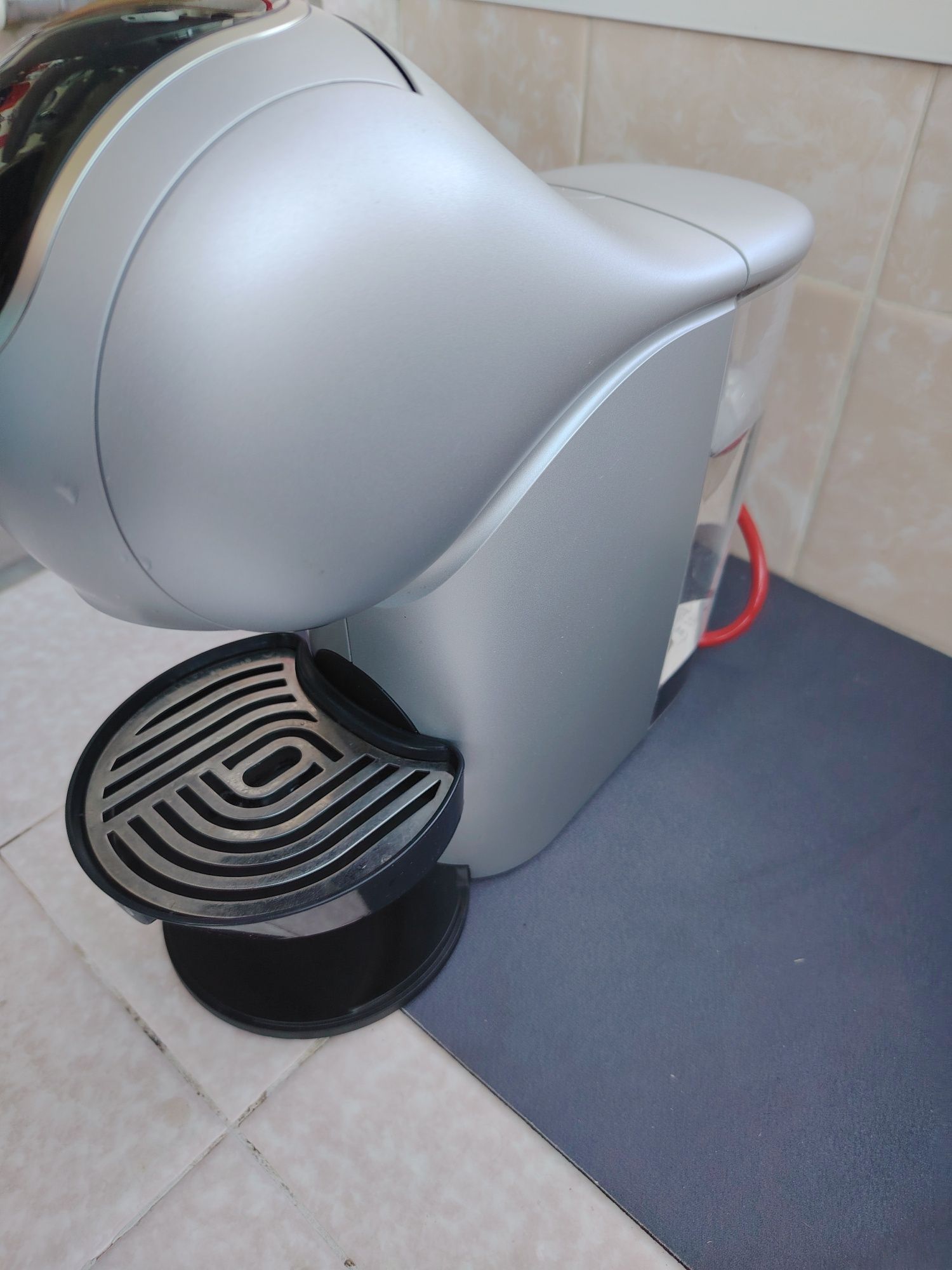 Кафемашина Dolce Gusto GENIO S TOUCH