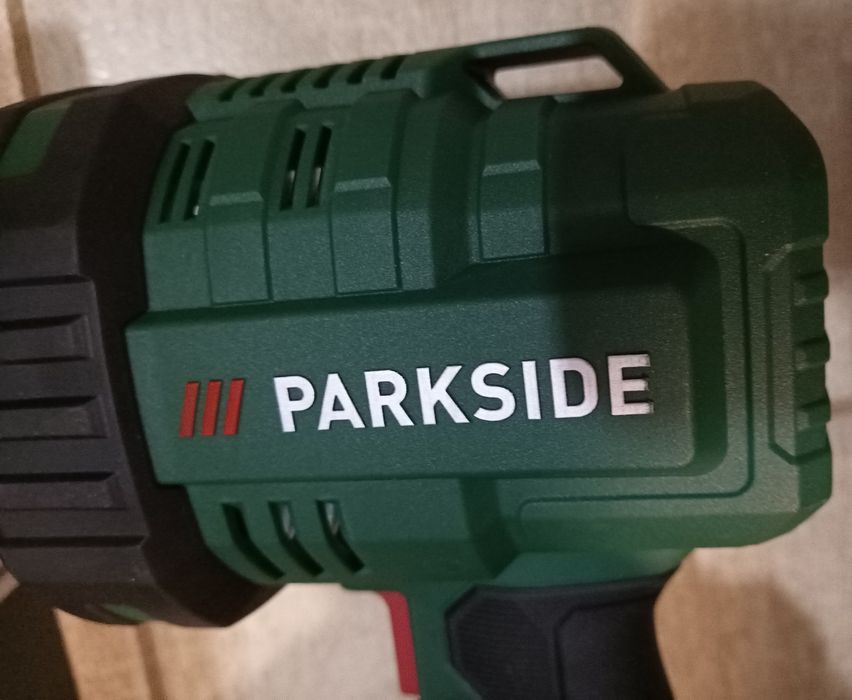 Parkside lanterna lampa proiector cu baterie 20V si auto 12V
