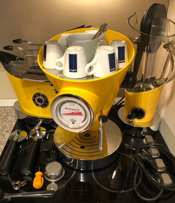 Дизайнерска кафемашина  BUGATTI DIVA