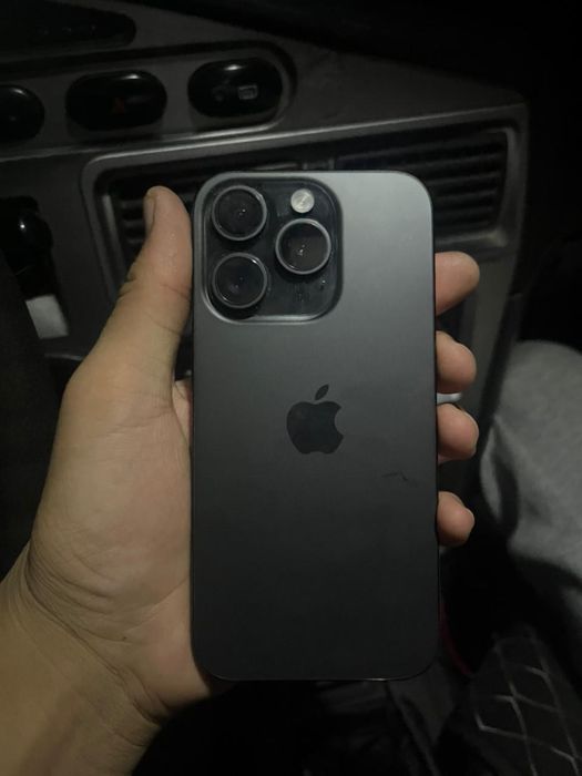 iPhone 15 pro 256гб