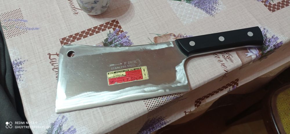 vînd bardă de tranșat porci sau vaci groasă de otel foarte eficienta p