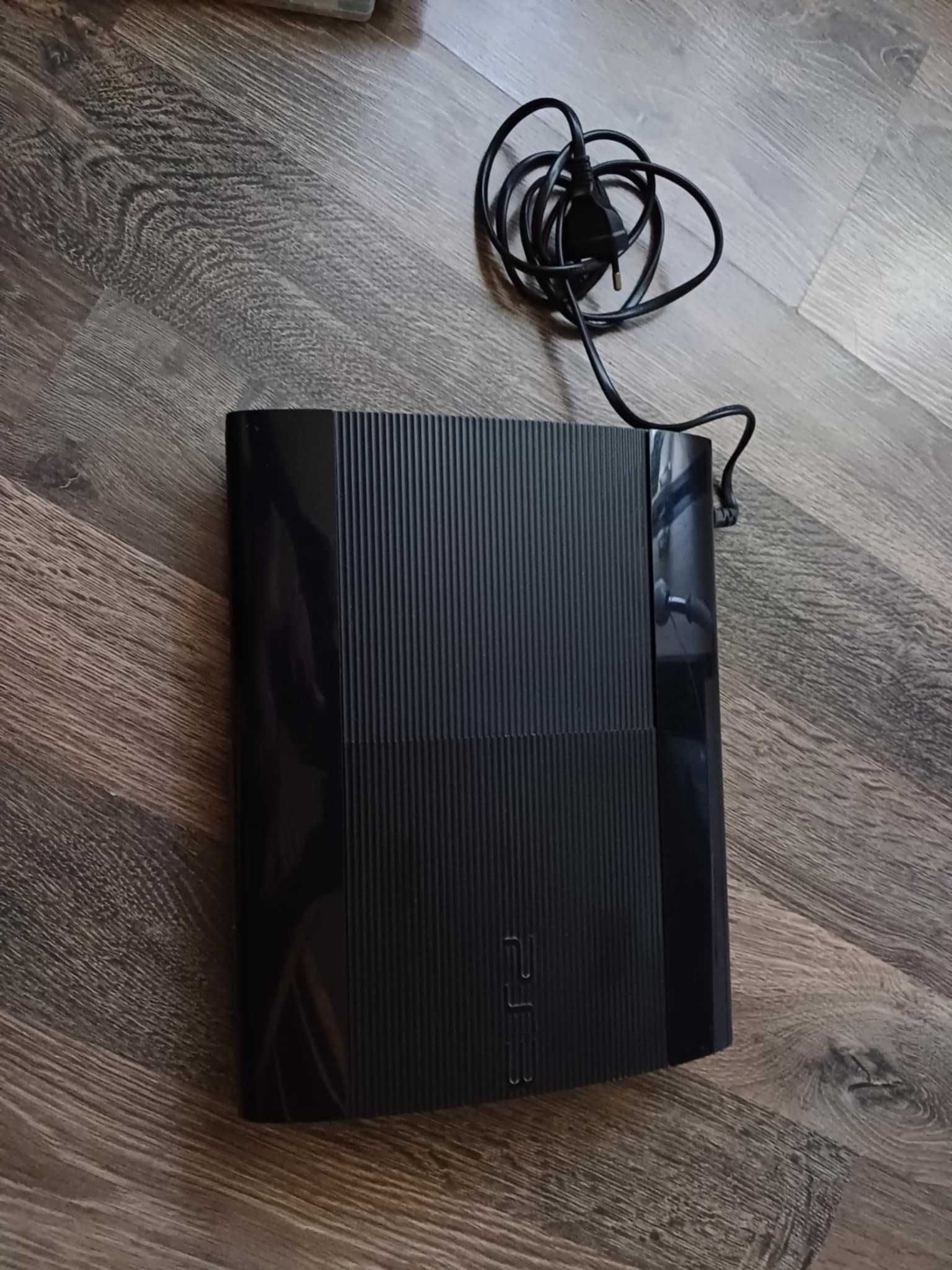 Vând PlayStation3(PS3)