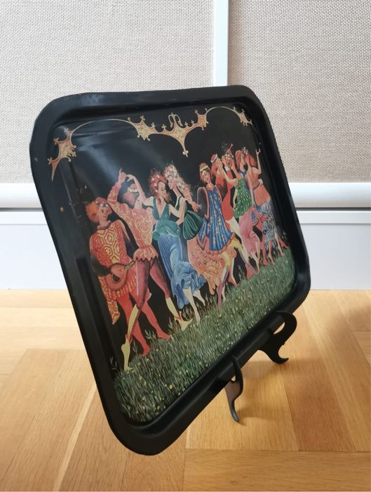 Антикварен поднос с танцова сцена , метално художествено табло красиво