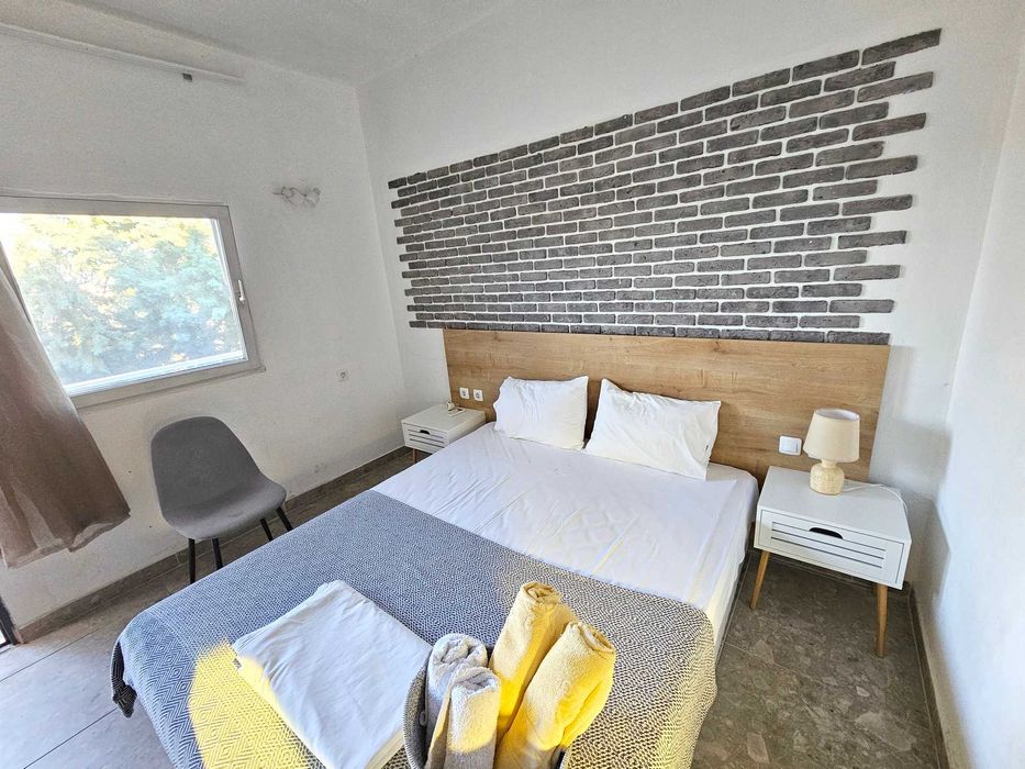 ЗА ПРОДАЖБА ХОТЕЛ 215 кв.м. на плажа RACHONIUS THASOU (код 4689)