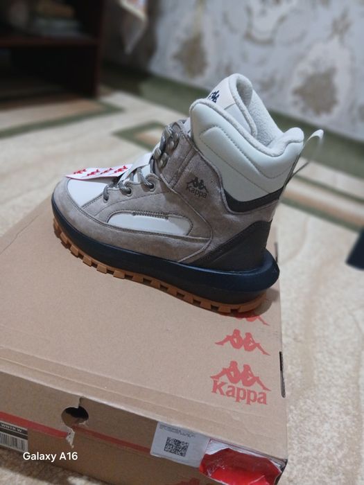 Зимние кроссовки, ботинки