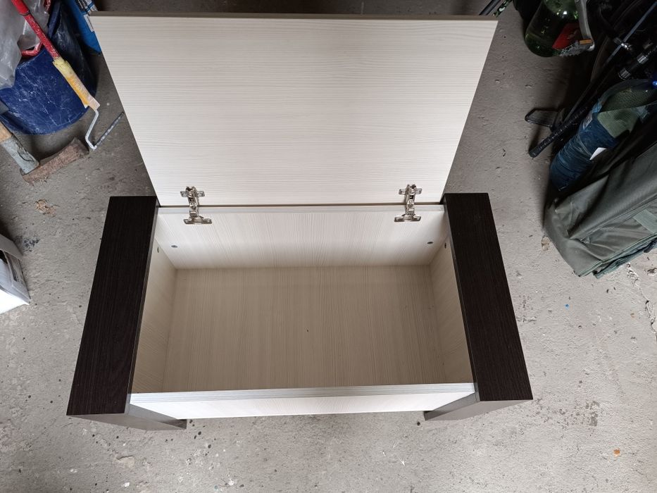 Мебели за стая-гардероб, бюро, ракла-маса