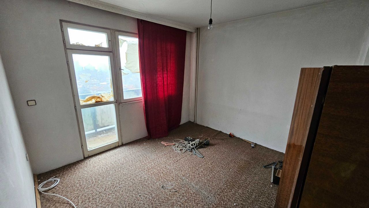 Продава се Тристаен апартамент в Разград, Освобождение - 78 кв.м за 981 €/кв.м - Снимка #6