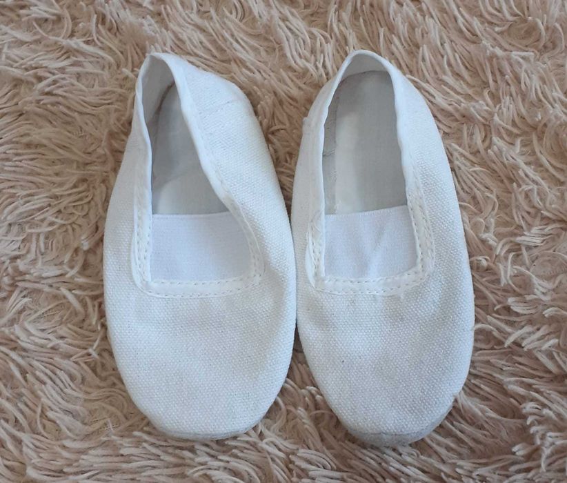 Чешки детские белые