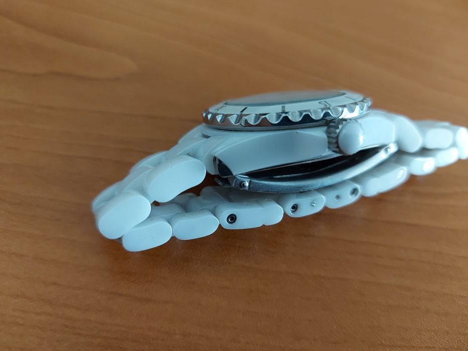 Дамски часовник Chanel J12