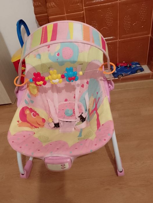 Leagăn pentru bebeluși
