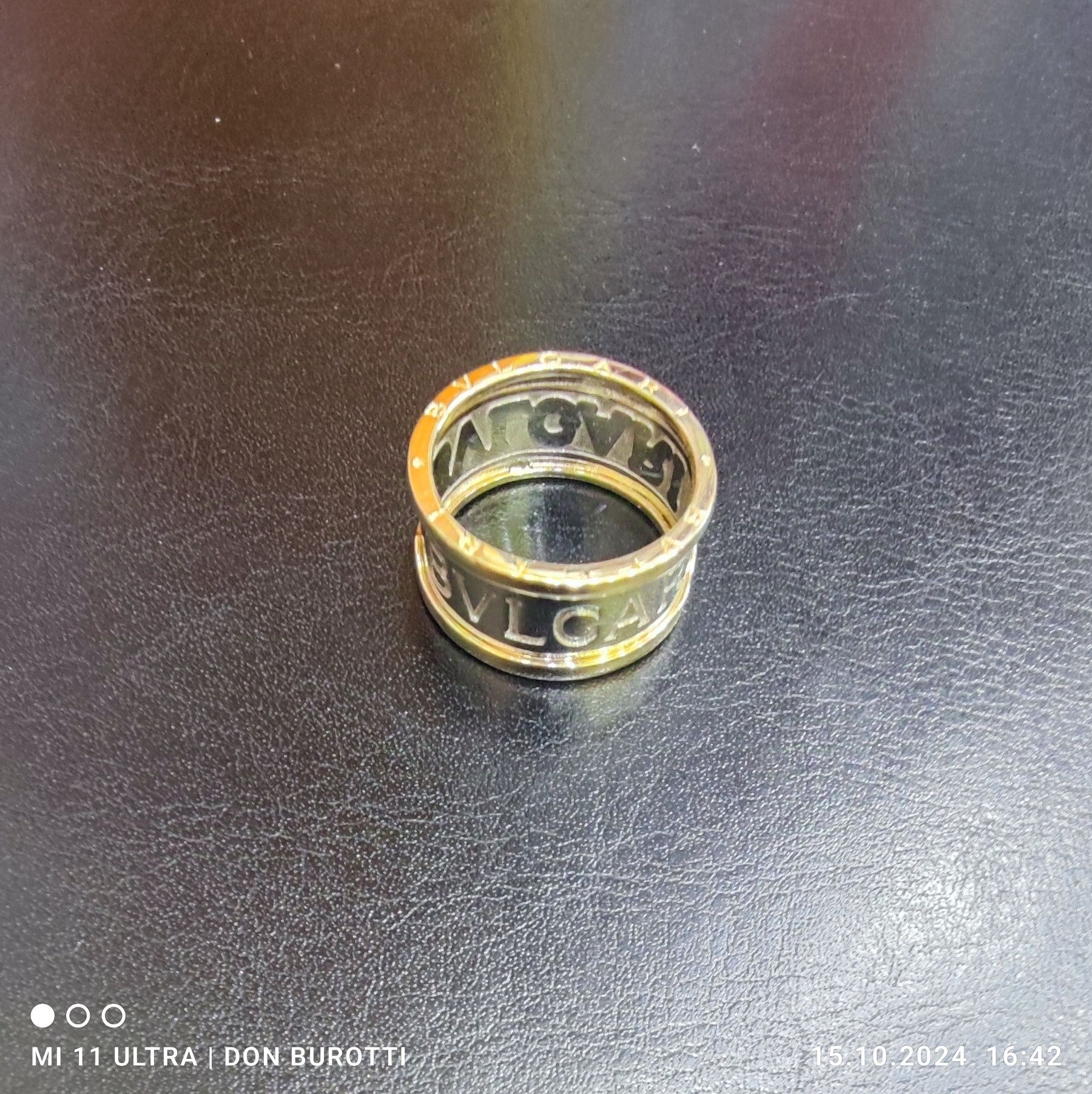 Женское золотое кольцо BVLGARI