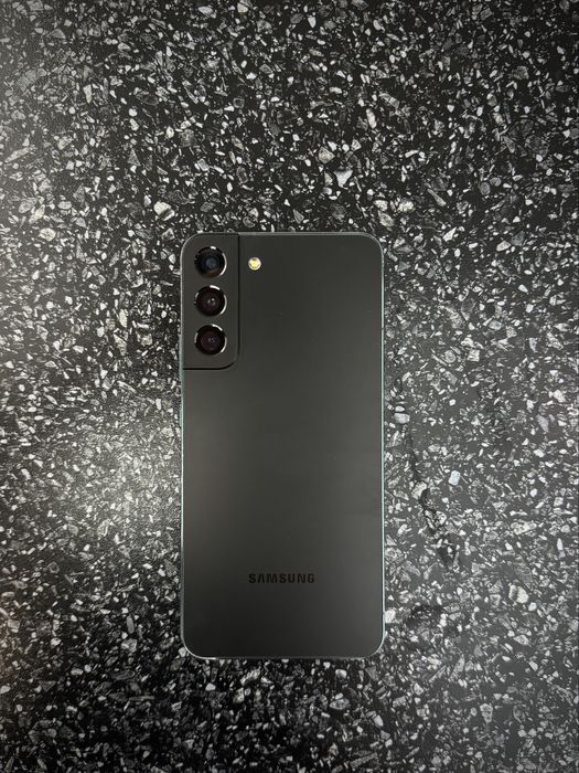 Samsung s22+ s22plus