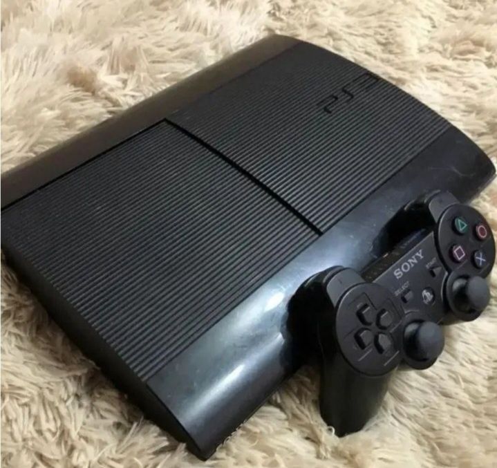 Недорого продаю PS3