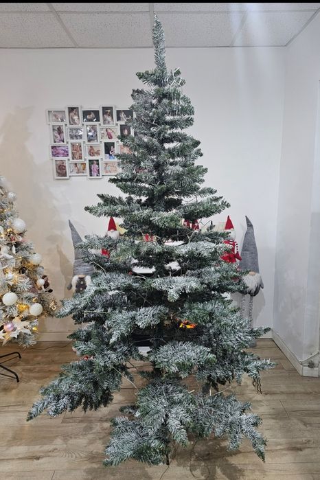 Brad artificial de Craciun 2,10m