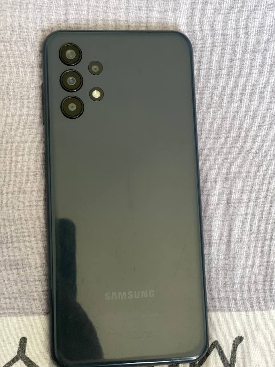 Samsung A13 xotira 64gb