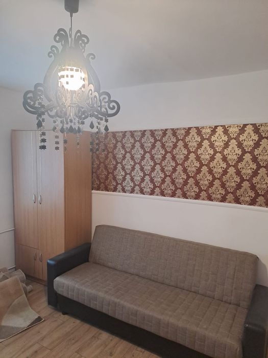 Proprietar inchiriez apartament cu 2 camere zona Girocului
