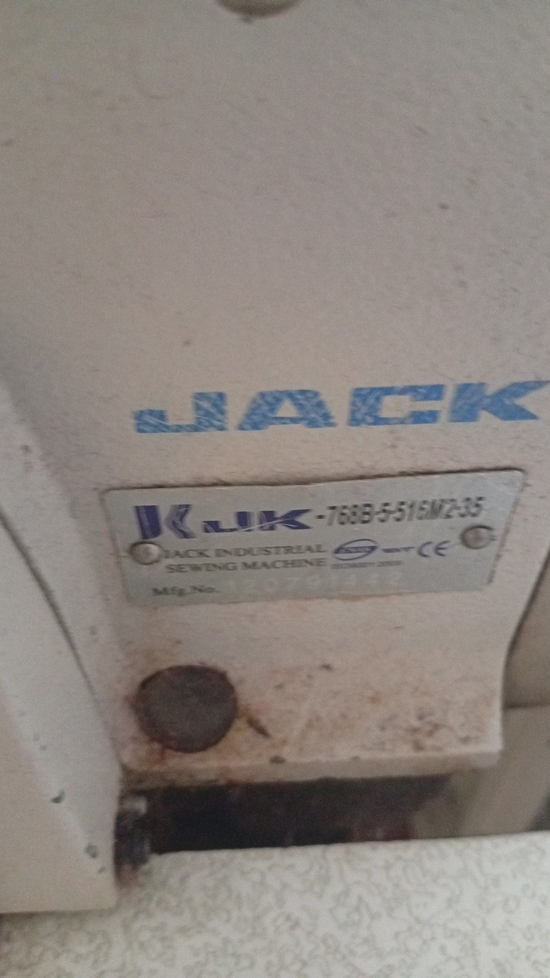 Tikuv mashinasi jack