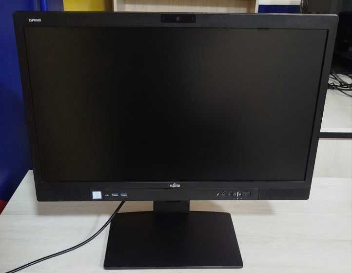 Продается Моноблок: Fujitsu Esprimo K558/24 AIO17