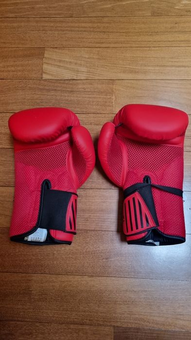 Sac de box 15kg + mănuși de box